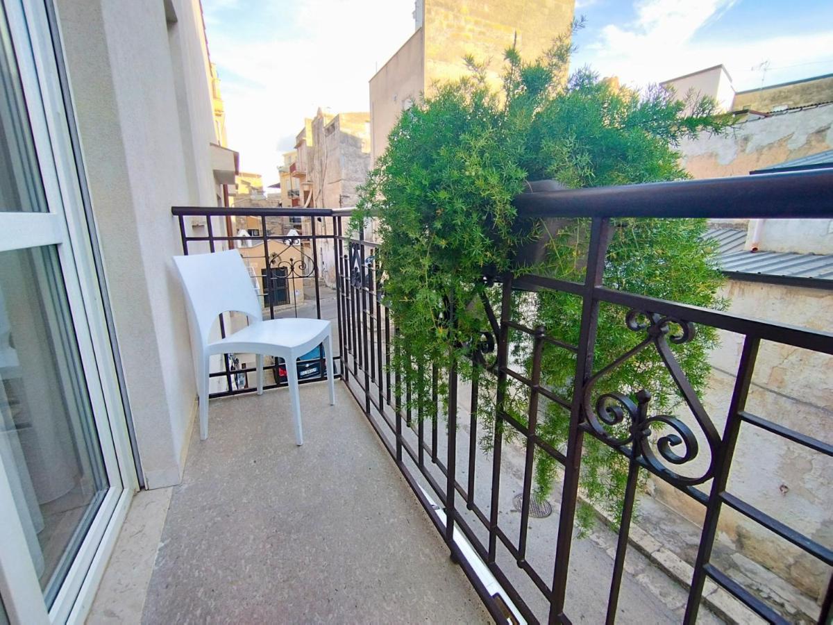Alcamo Rooms Con Garage Privato المظهر الخارجي الصورة