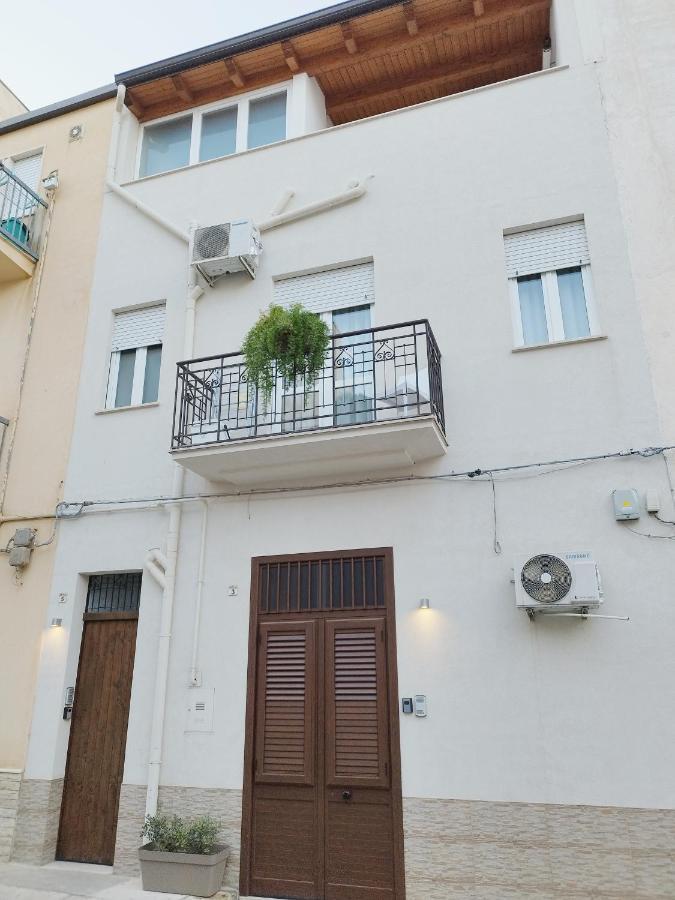 Alcamo Rooms Con Garage Privato المظهر الخارجي الصورة